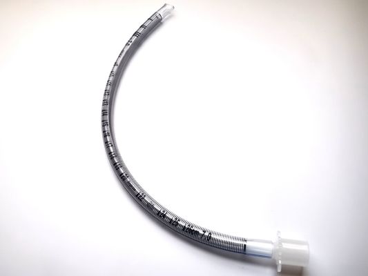 Wprowadzenie wzmocnionej rurki endotrachealnej 7,0 mm
