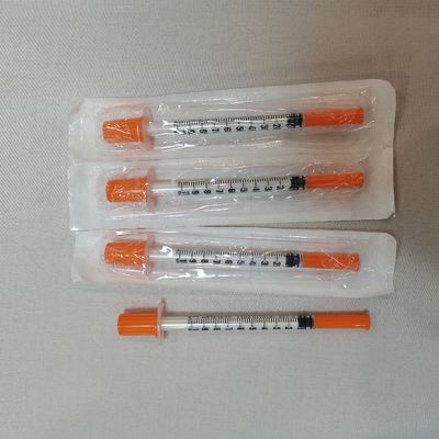 1 ml strzykawki do wstrzykiwań insuliny z igłą koncentryczną 100 jednostek lub 40 jednostek